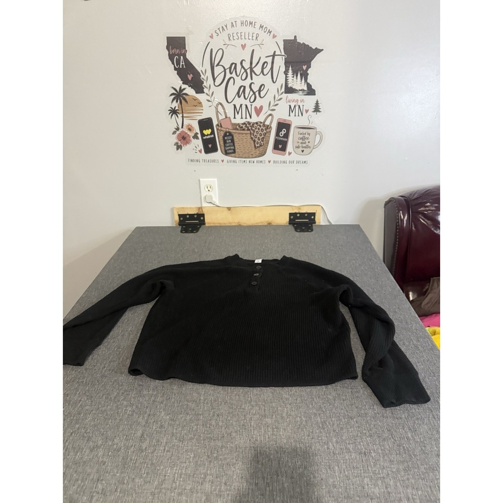 Old Navy Black Cotton Blend Cropped Waffle-Knit Henley Sweater Womens Size M